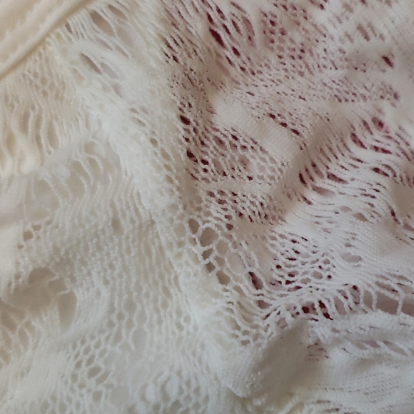 Lace Long Sleeve- Foxy - Picture 2 of 4